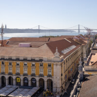 ... as seen from Praça do Comercio, on top of Arco da Rua Augusta