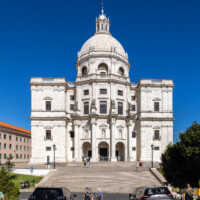 17th-century baroque church turned into modern-day mausoleum for tombs of national celebrities.