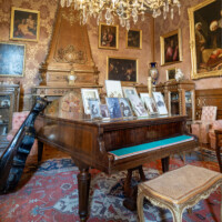 Music room.